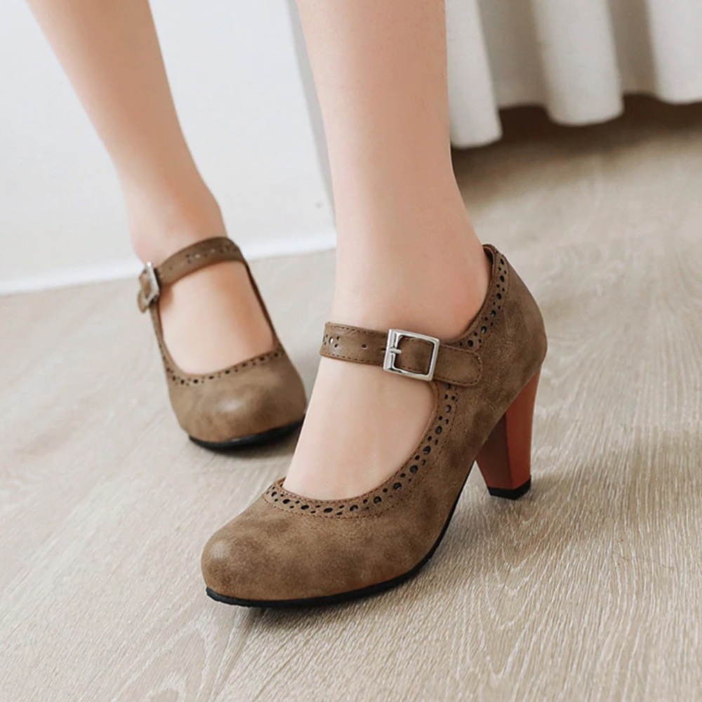 Vintage style Mary Janes 9